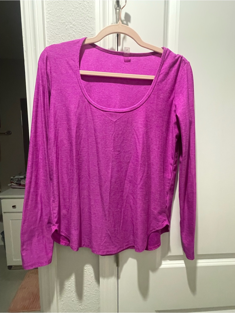 Beyond Yoga Scoop Neck Long Sleeve Top - Magenta